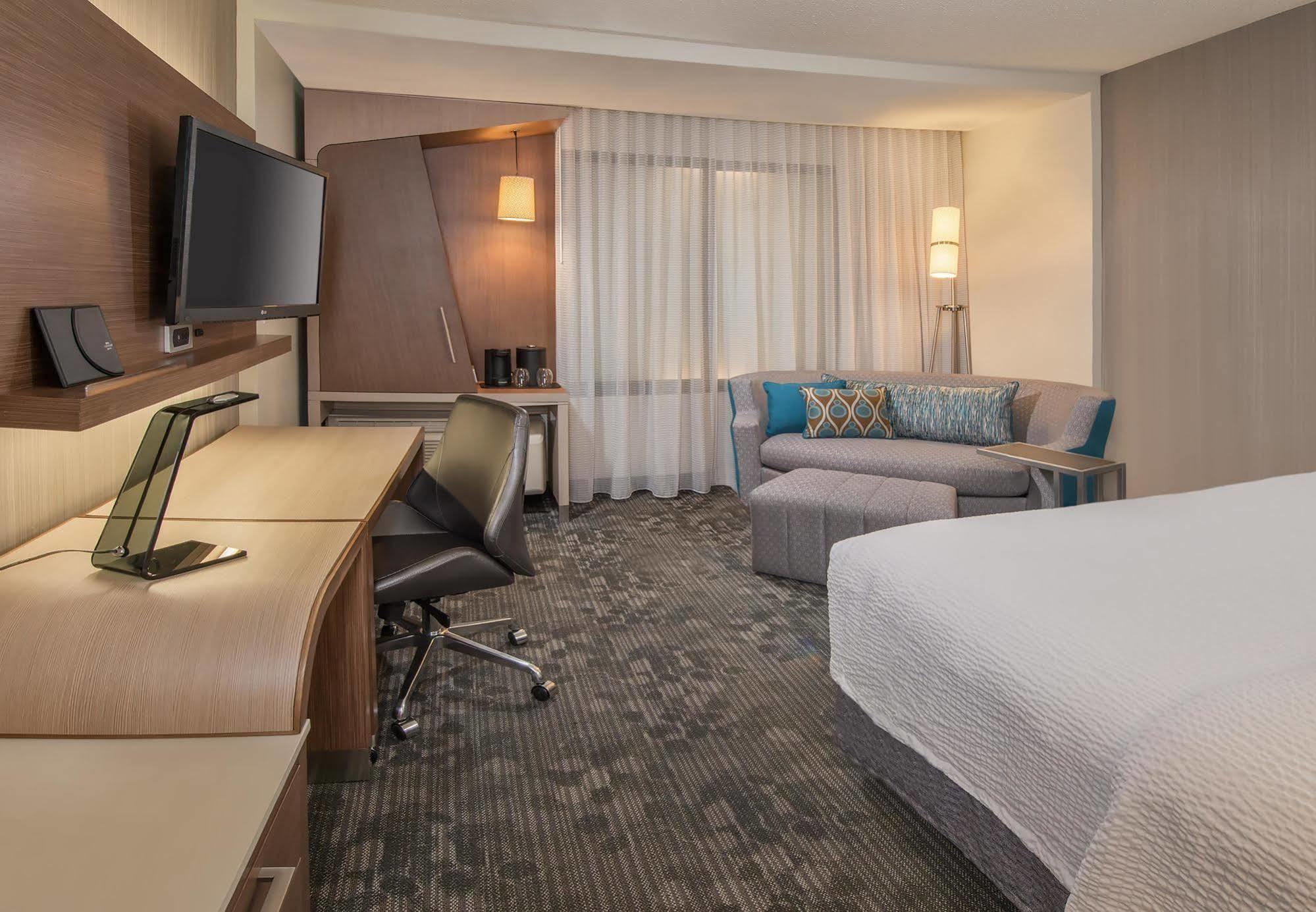 Courtyard By Marriott Appleton Riverfront Ngoại thất bức ảnh